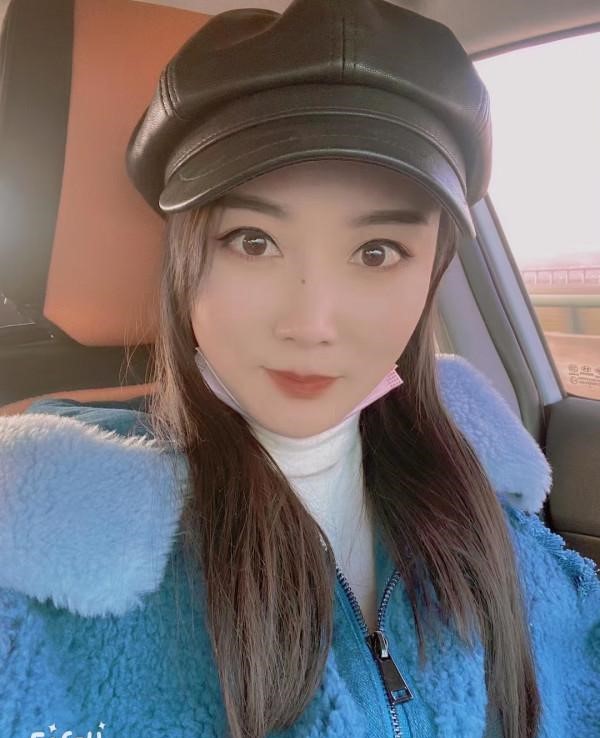服务系性感少妇