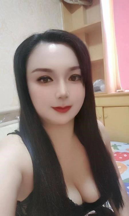 长风街巨臀红红