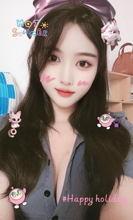 玲姐骚货很听话