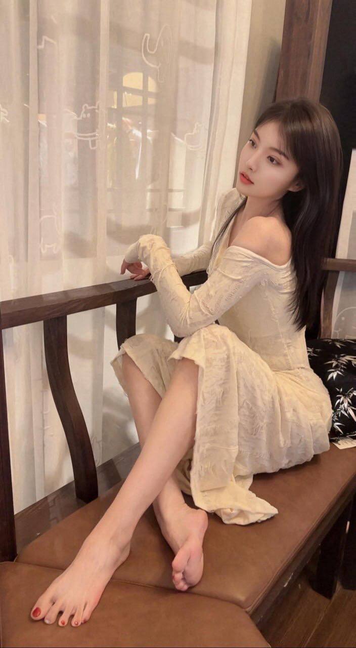 北京易高潮妹子淫水细流