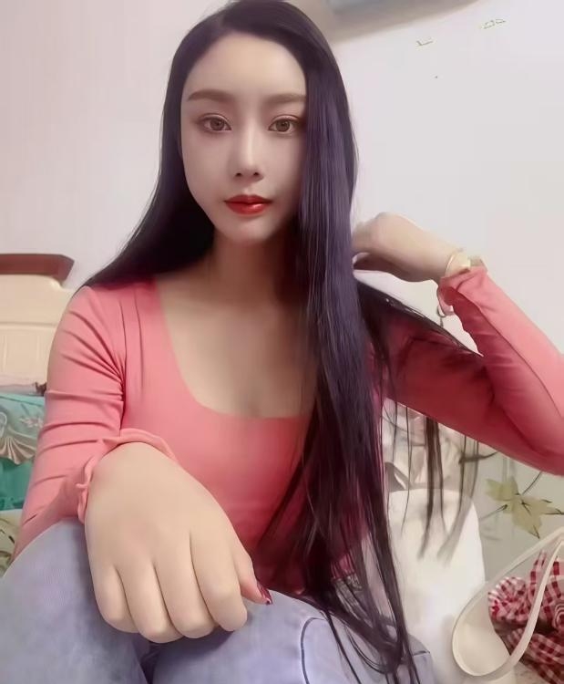 南开奥城个人大胸妹