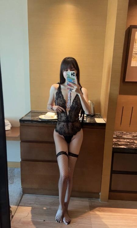 苗条身材颜值老师