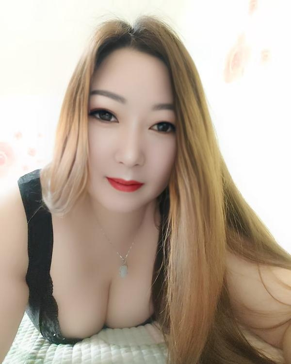 丰台肤白巨乳梦琪