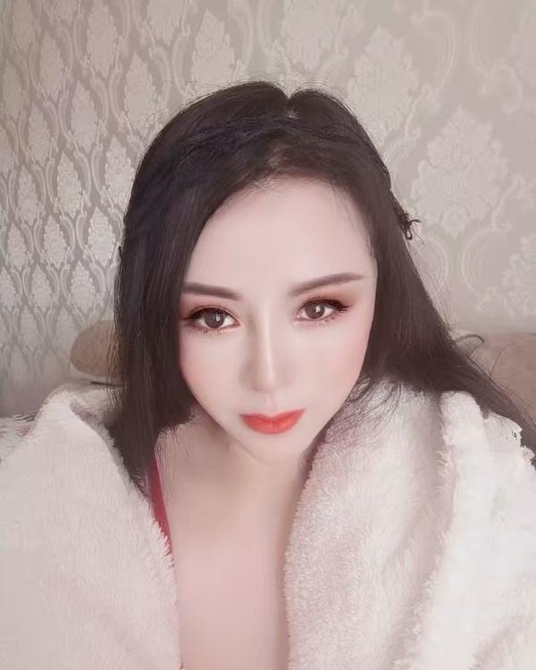 开发区少妇一线天