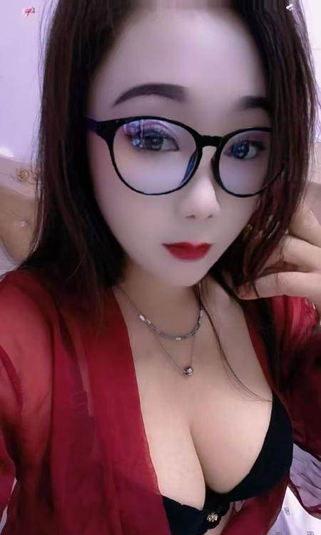 金水区黑丝大奶御姐