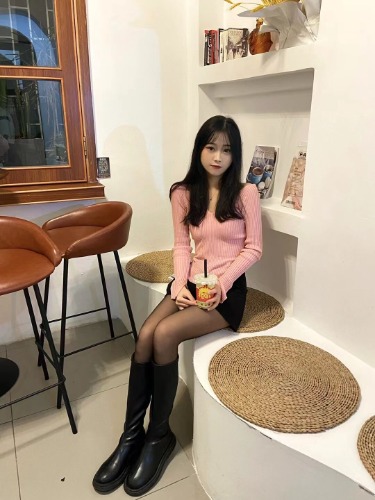 兰州20岁小白虎极品小萝莉